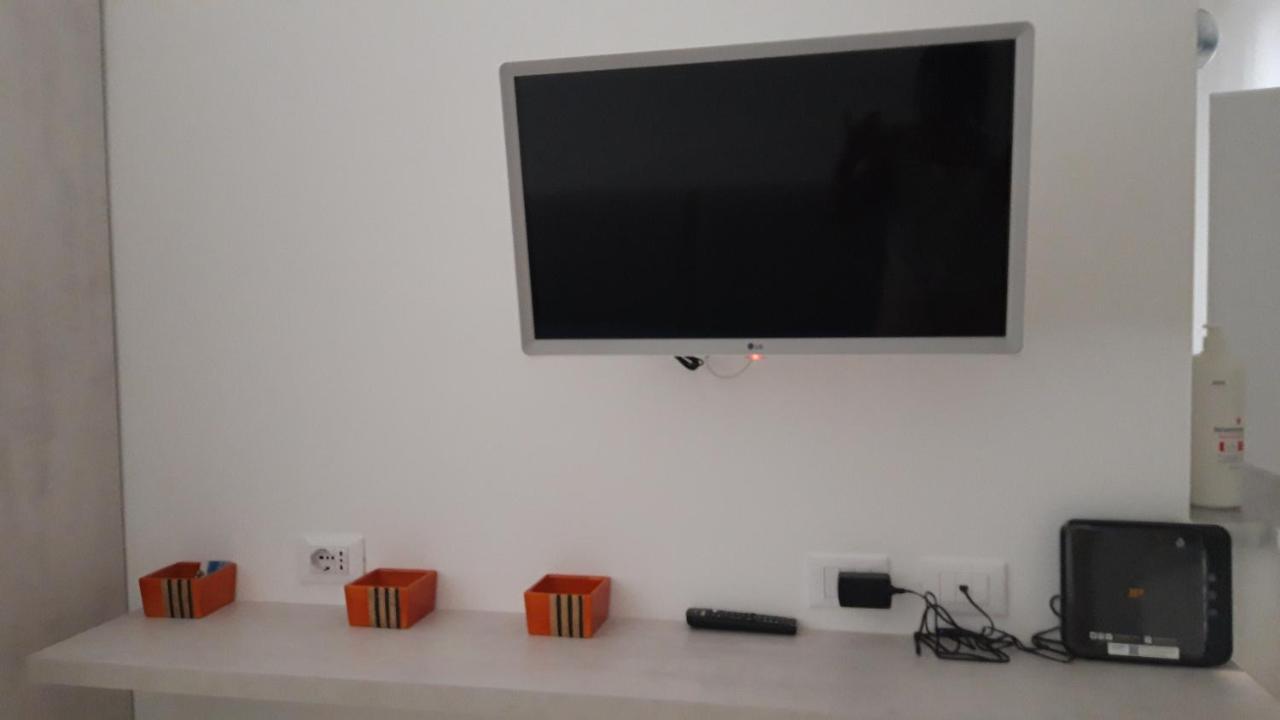 A Casa Di Anna Apartment ฟีนาเลลีกูเร ภายนอก รูปภาพ